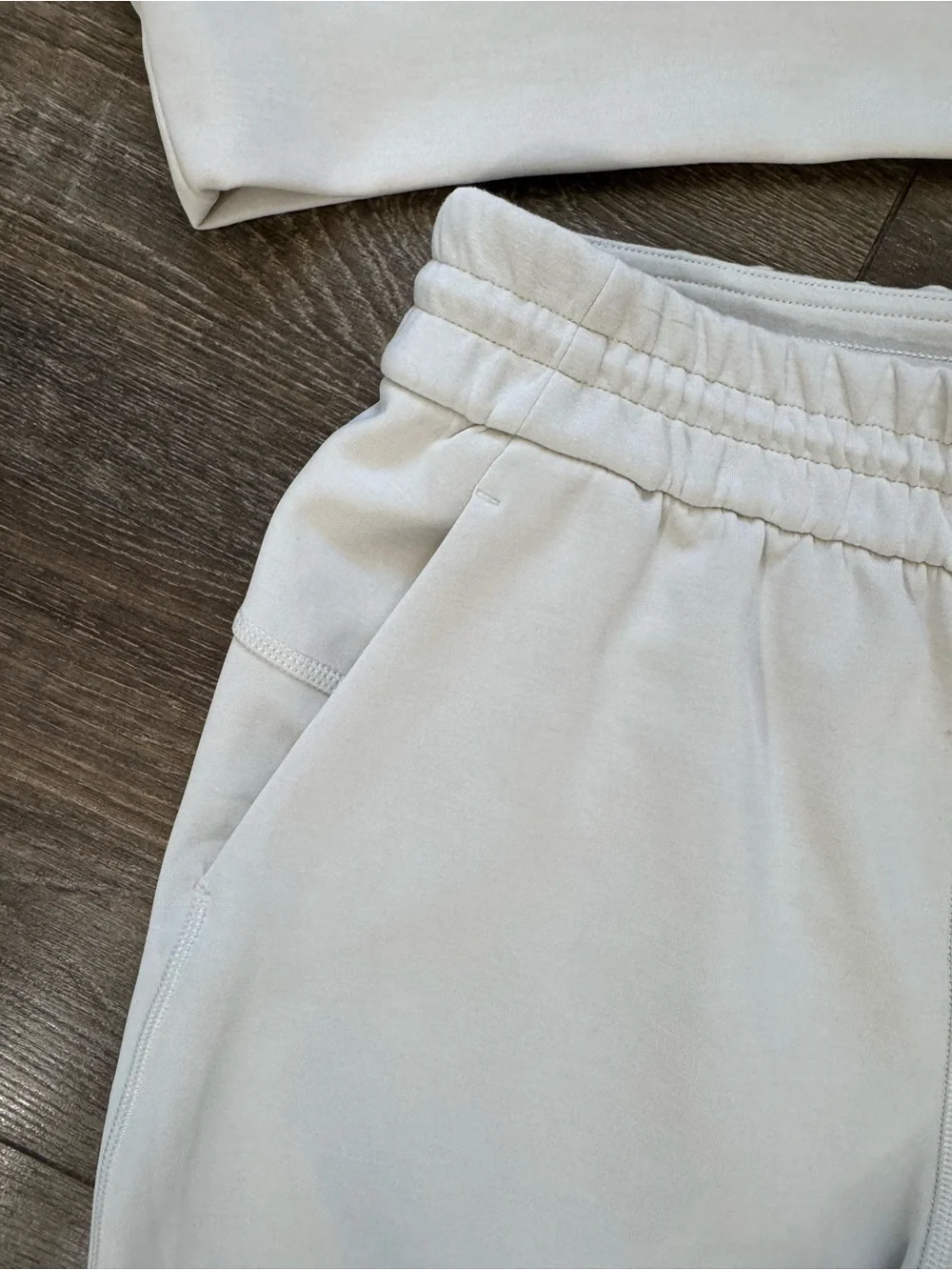 SET OF 2 Lululemon Softstreme Bone Matching Set Pants + Oversized Crew Size 6